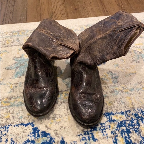 Steve Madden Distressed Cowboy Boots. - Picture 2 of 3